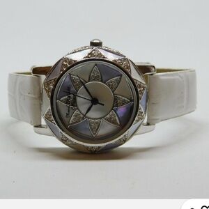 Vintage Marcel DruckerChic White and Silver Women's Watch